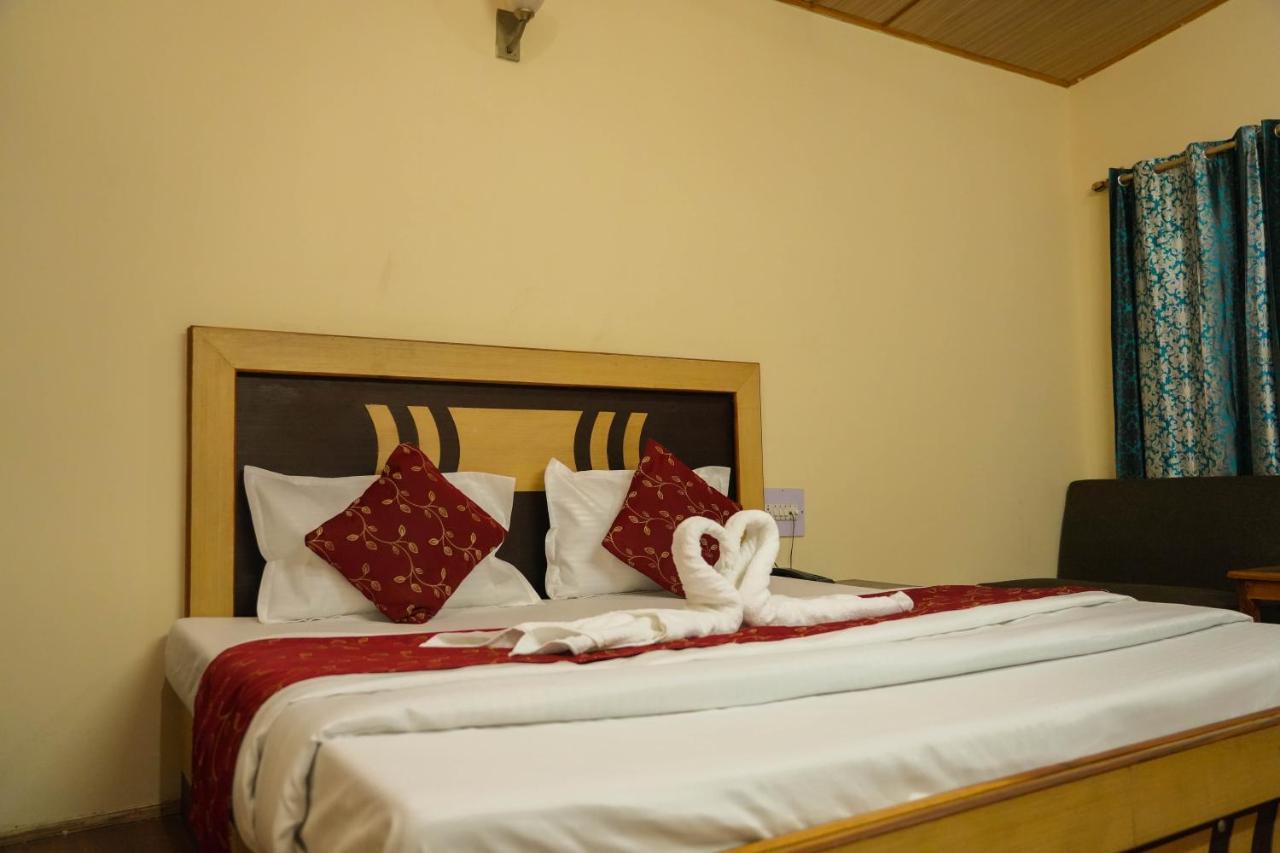 מנאלי Hotel Grass Land מראה חיצוני תמונה
