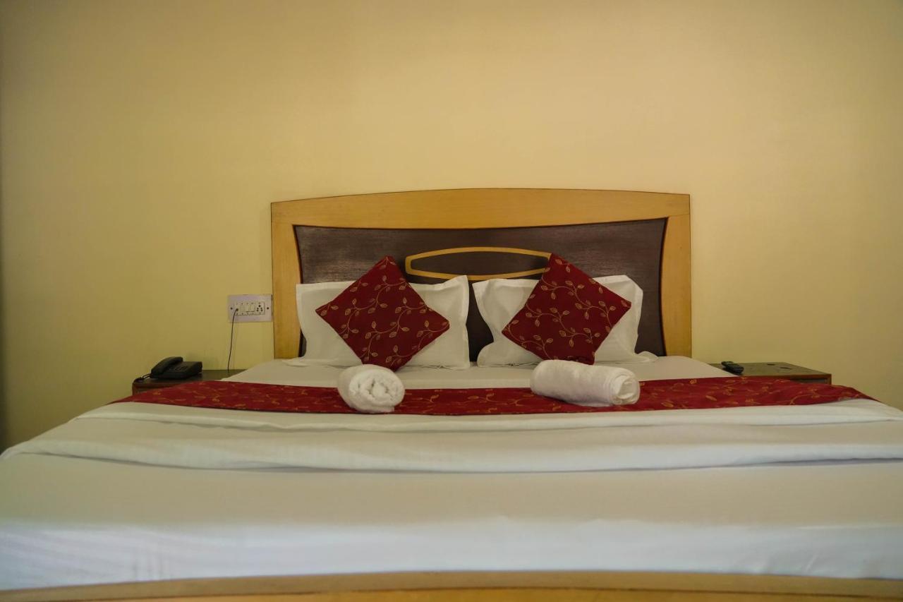 מנאלי Hotel Grass Land מראה חיצוני תמונה