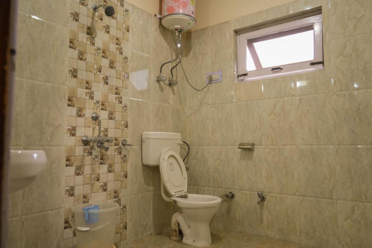 מנאלי Hotel Grass Land מראה חיצוני תמונה